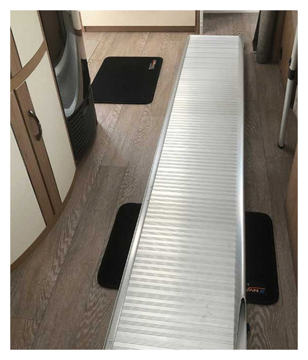 Campingwagen mit Rampe